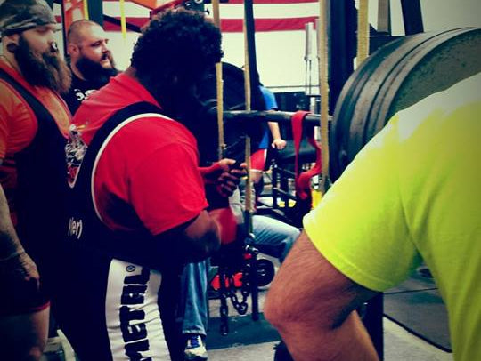 Nate McLaughlin 805 Raw squat with video