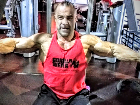 Chest, Triceps, Abs and Calve Training