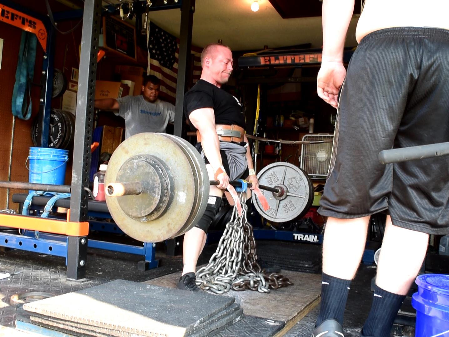 DE Lower: Speed Squats and Heavy Block Pulls vs Chains (w/VIDEO)