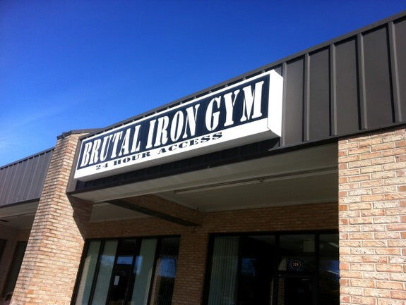 11/27- Walked out deload squats at Brutal Iron Gym in South Carolina w/pics and video, 1 Week out from the APF Gulf Coast Winter Bash