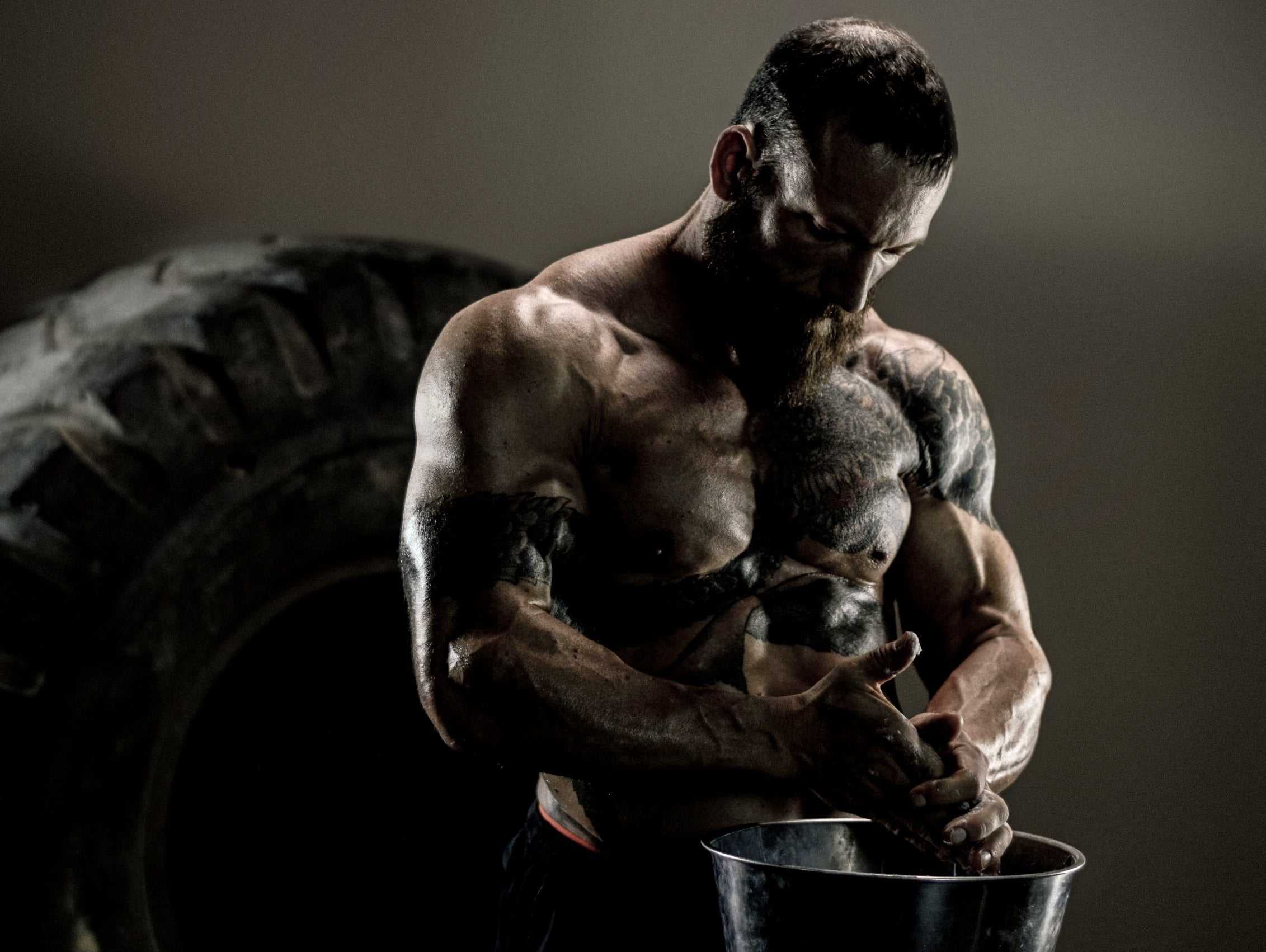 2016wk17 - Chad Aichs & Jesse Anderson - 530x3 no Hands front Squat 225x54 Reverse Grip Bench