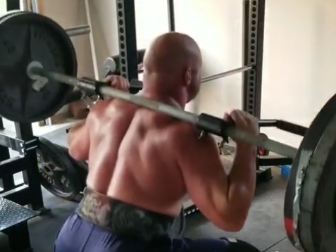 Squat without shoulder pain!