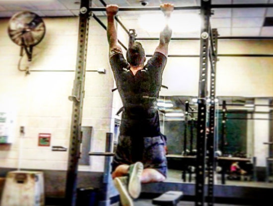 Overhead Press: 200x3, 210x1, 220x1 (VIDEO) / First time using weighted vest for assistance work