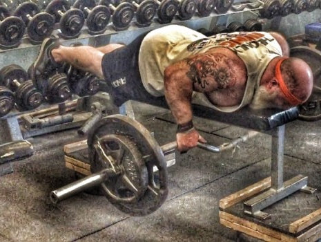 DAILY MOVEMENT - BANDED CHEST SUPPORTED BAR ROW