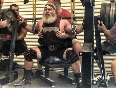 Week 8 / Day 1 - Squatting against Bands