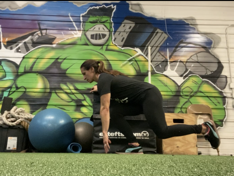 Tutorial: Single Leg Skater Squats