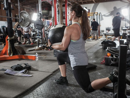 Should your knees travel forward on squats and lunges?