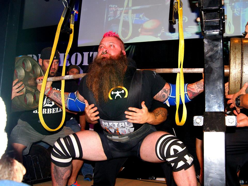 Single ply squats walkout out up to 850lbs