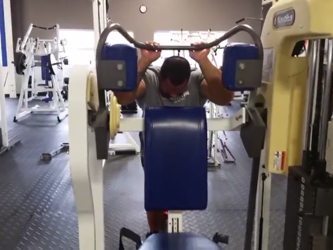 Pullover Machine Tricep Extension