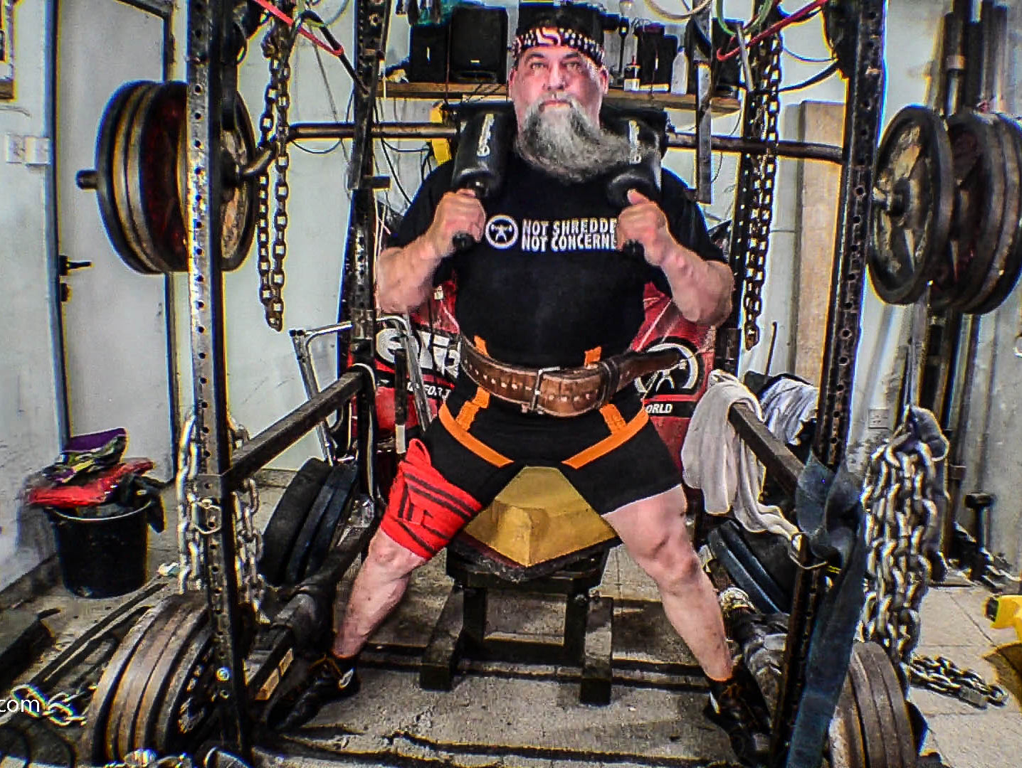 SPEED SQUATS OUTTA STRAPS