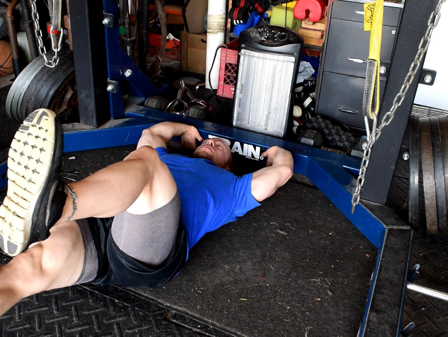 VIDEO: Exercise You're Not Doing - Wall Press Abs