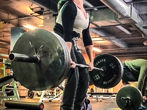 Hot Bicep Girl Deadlifts BIG!