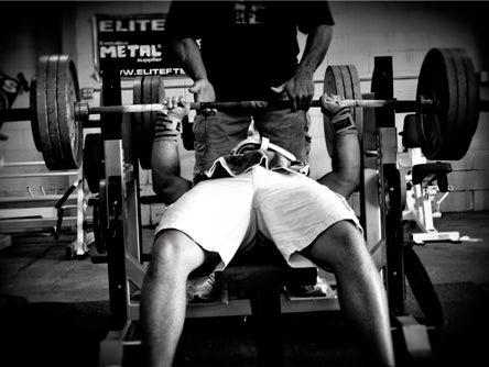 Monday raw bench against chains