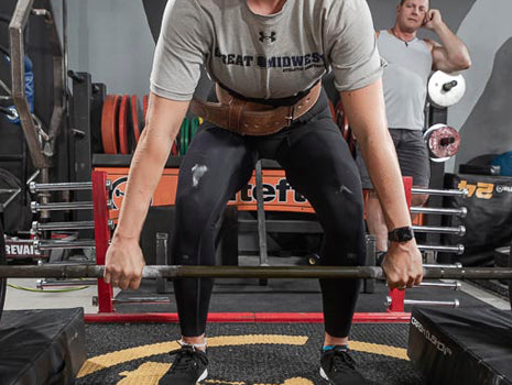 high school female deadlifting