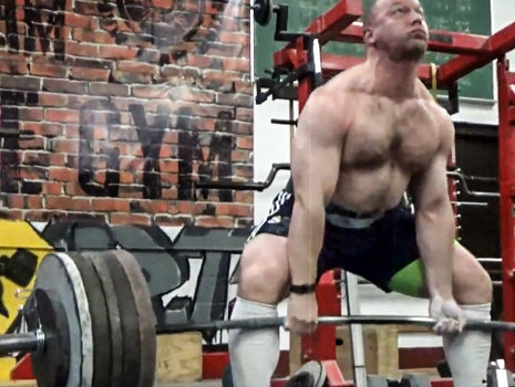 The Hybrid Deadlift Stance