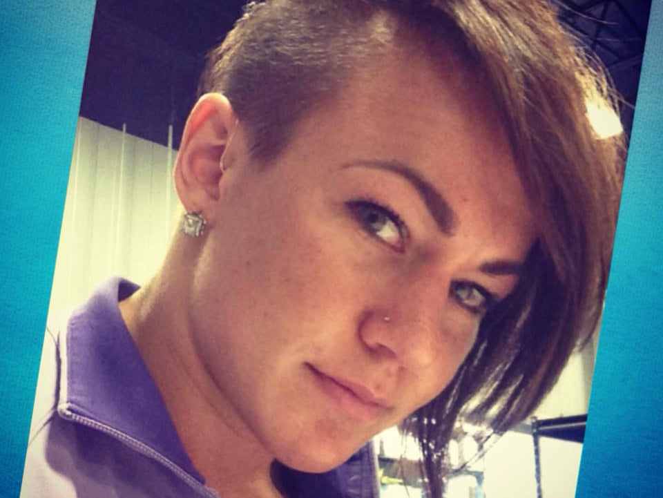 Janel Vegter: 1111lb total @132 raw!