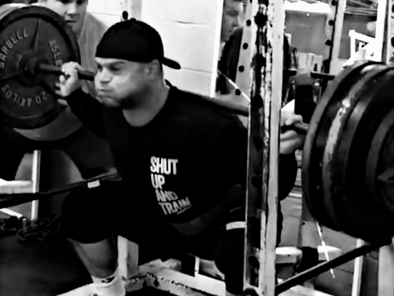 Raw Raw Squats and Deadlifts!