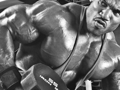 WATCH: Dumbbell Rows vs Barbell Rows for Back Development