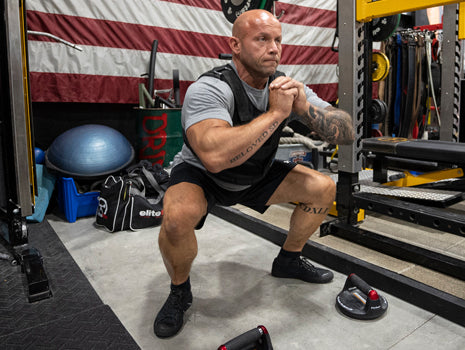 guy bodyweight squat