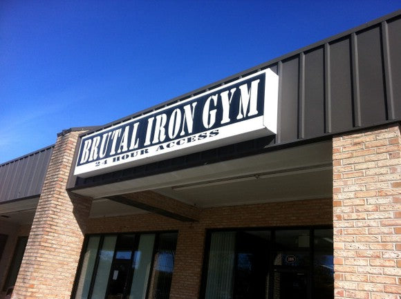 11/27- Walked out deload squats at Brutal Iron Gym in South Carolina w/pics and video, 1 Week out from the APF Gulf Coast Winter Bash