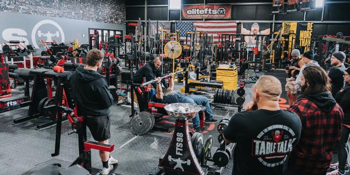 How to Give and Get the Best Bench Press Lift-Off