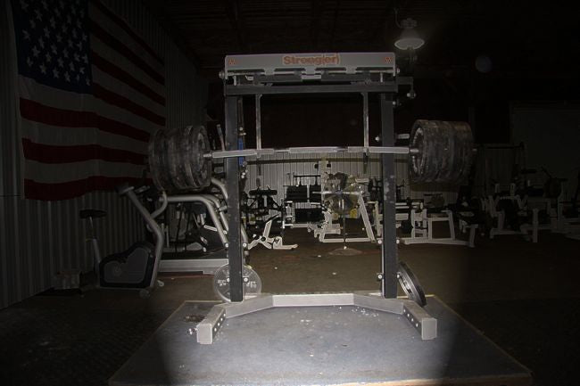 How to Squat Tip 2 and 3: Set your lats and low back