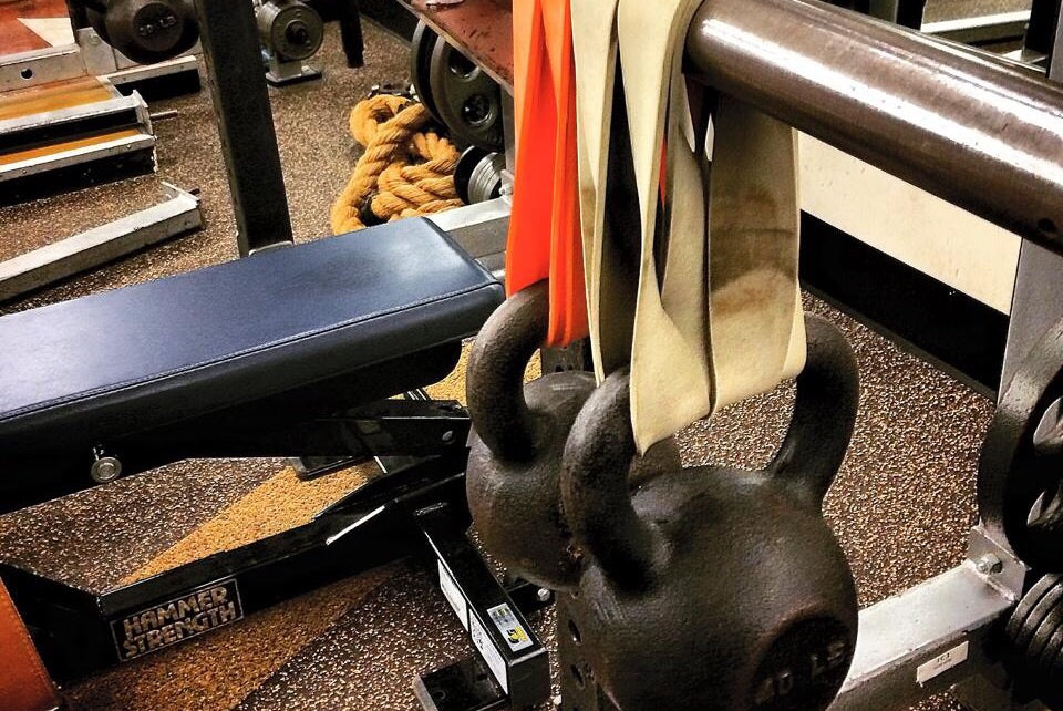 Video: Bench Doubles, Lat Tightness/Technique &amp; Kettlebell Chaos Bench