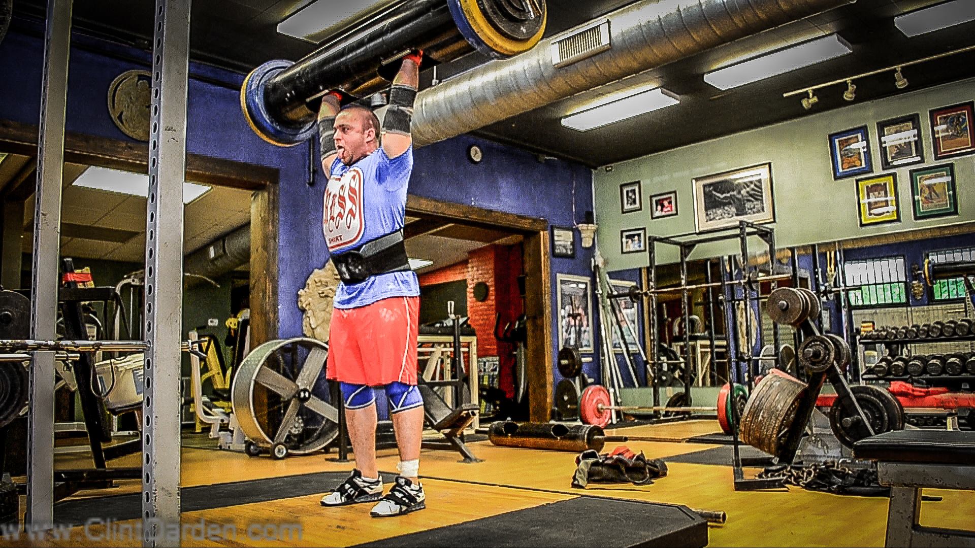 VIDEO - Log Clean &amp; Press (cleaning each rep) - 250 x 9