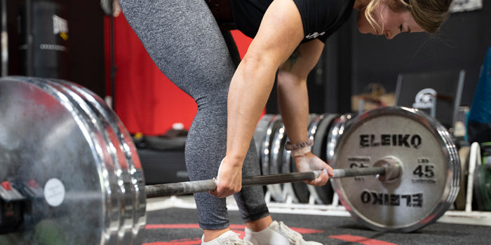 gripping deadlift bar