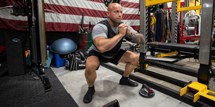 guy bodyweight squat