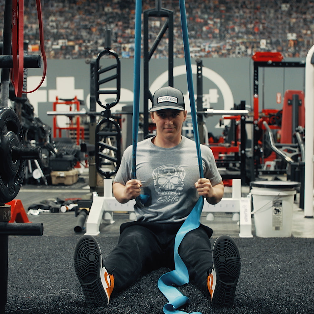 picture of using compression floss for rows