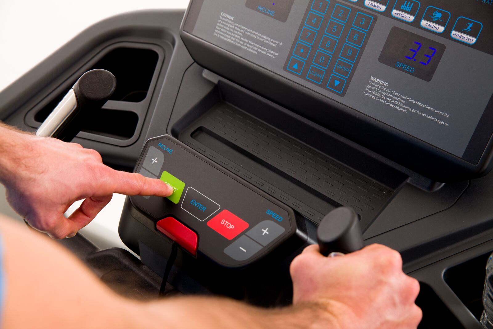 picture of spirit fitness CT 900 treadmill in use