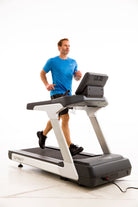 picture of spirit fitness CT 900 treadmill in use