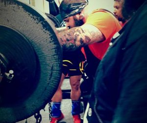 Olympia Bound: Raw squats PR 700x2